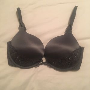 🚫SOLD 32DD Victorias Secret jewel blue pushup bra